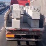 eskisehir-cevreyolunda-baglanmadan-tasinan-25-tonluk-beton-bloklar-tehlike-yaratti-4jSi5CNF
